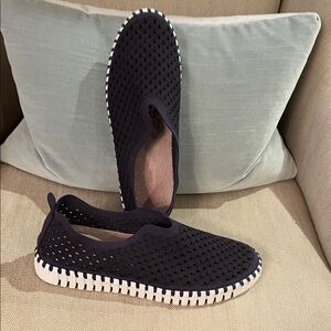 ILSE JACOBSEN Women's Black Slip-On Shoes